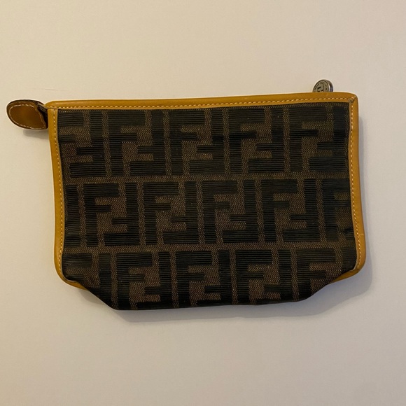 Vintage Fendi Wallet Clutch - Picture 3 of 14